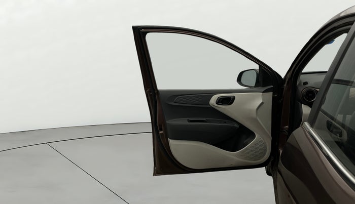 2022 Hyundai AURA S 1.2 CNG, CNG, Manual, 77,572 km, LHS Front Door