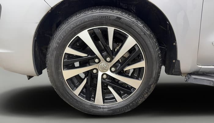 2022 Toyota Innova Crysta 2.7 ZX AT 7 STR, Petrol, Automatic, 43,783 km, Left Front Wheel