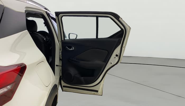 2021 Nissan Kicks XV 1.5, Petrol, Manual, 35,258 km, RHS Rear Door