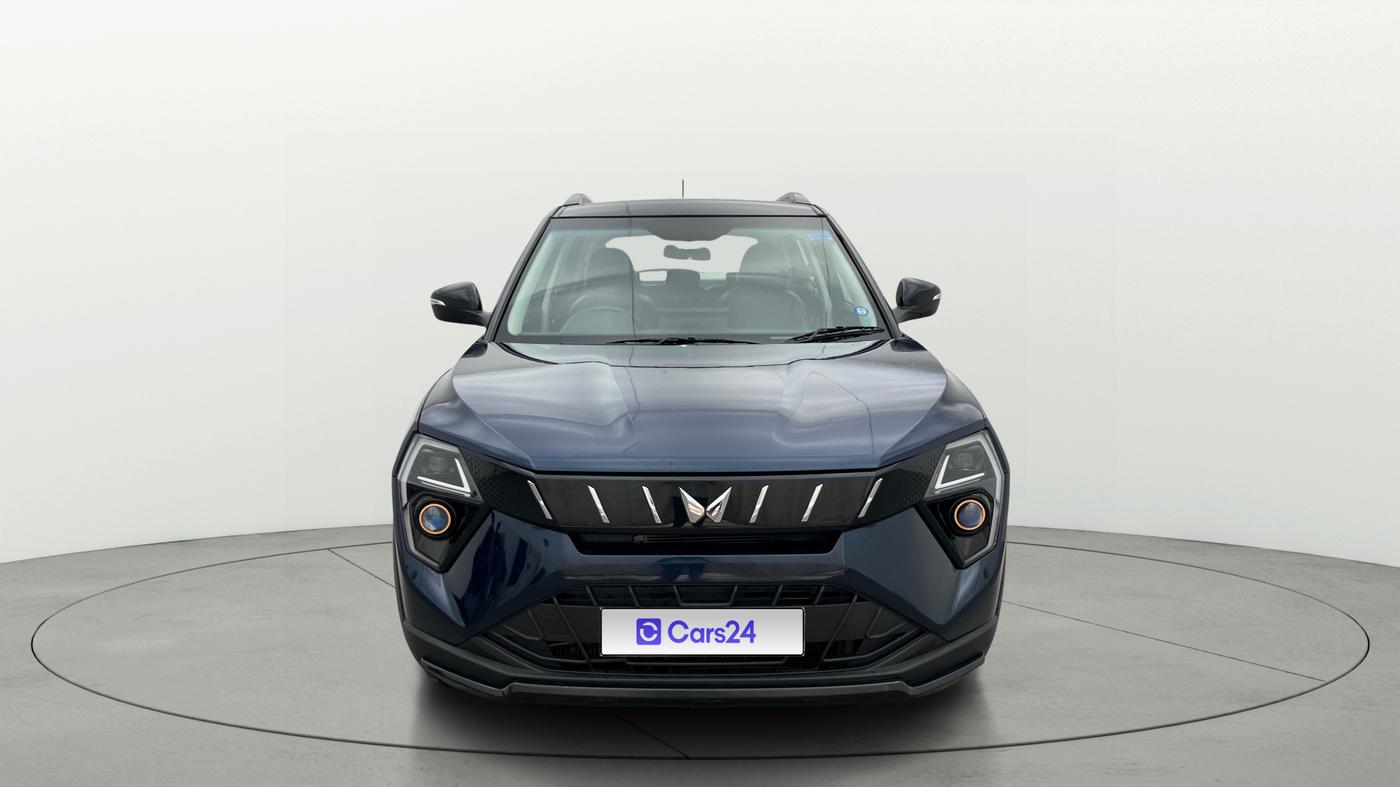 2024 Mahindra XUV 3XO AX5L 1.2 TGDi, Petrol, Manual, 25,170 km, Front