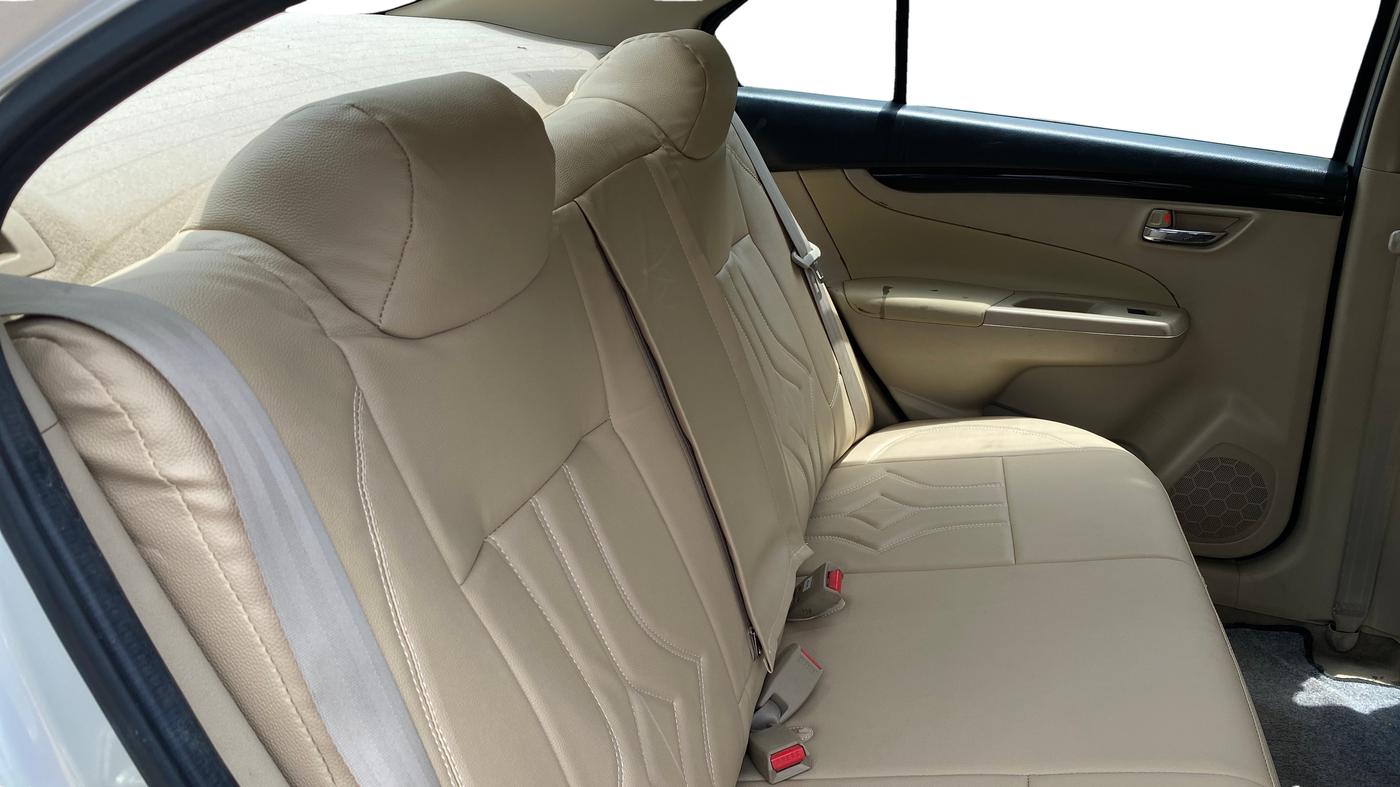 2015 Maruti Ciaz VXI, Petrol, Manual, 98,457 km, Right Side Rear Door Cabin