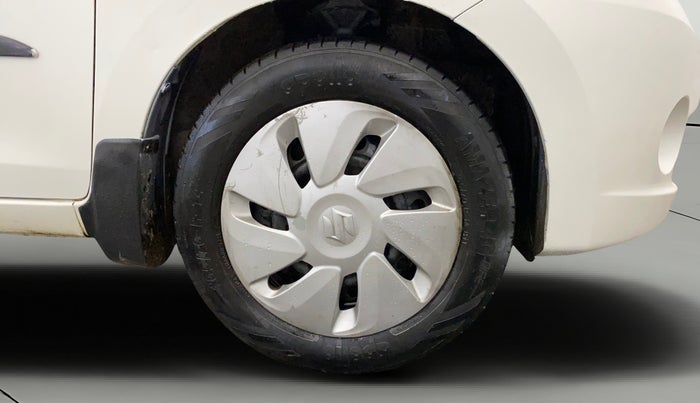 2015 Maruti Celerio VXI, Petrol, Manual, 1,24,023 km, Right Front Wheel