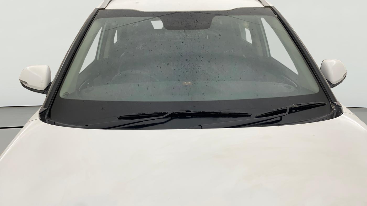 2023 KIA CARENS  PRESTIGE 1.5 TURBO PETROL IMT 7 STR , Petrol, Manual, 35,362 km, Front Windshield