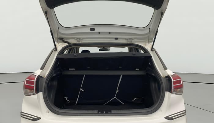 2020 Hyundai Elite i20 SPORTZ PLUS 1.2, Petrol, Manual, 45,861 km, Boot Open Zoomed View