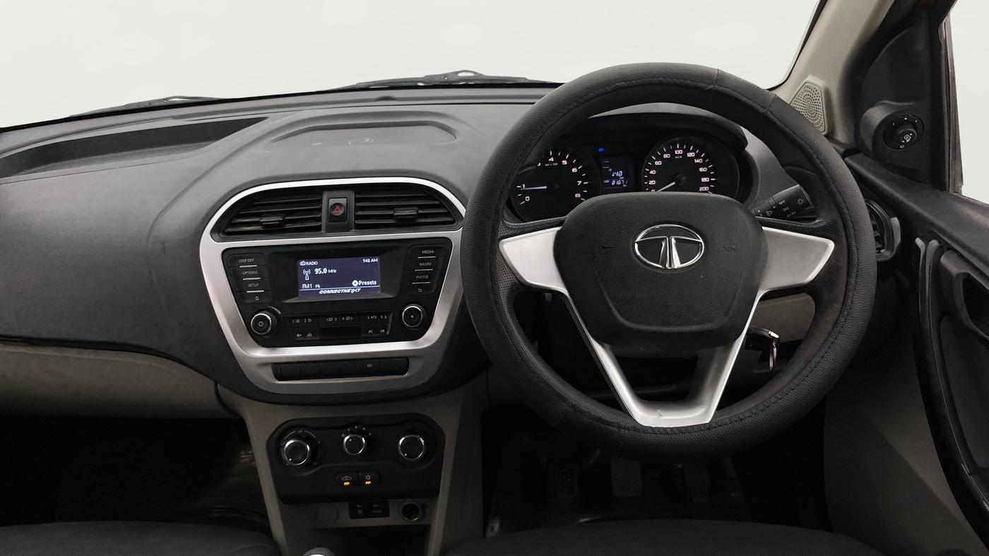 2017 Tata Tiago XT PETROL, Petrol, Manual, 81,670 km, Steering Wheel Close Up