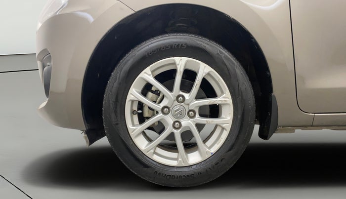 2023 Maruti Swift ZXI CNG, CNG, Manual, 38,643 km, Left Front Wheel