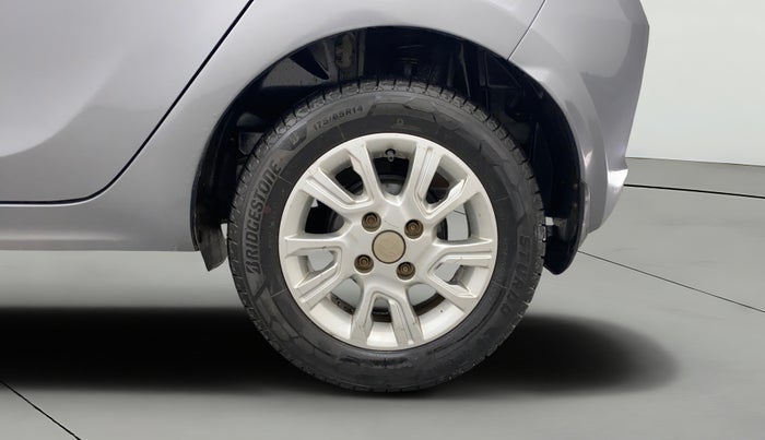 2018 Tata Tiago XZ DIESEL, Diesel, Manual, 95,705 km, Left Rear Wheel