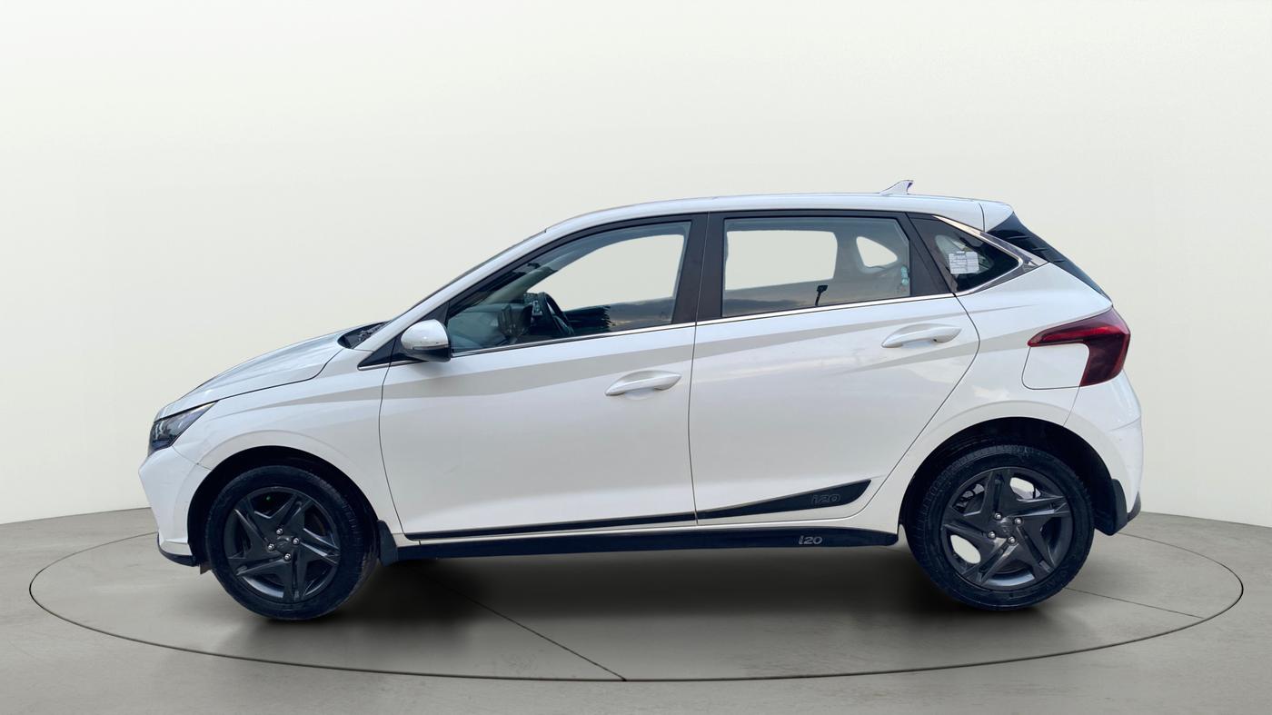 2022 Hyundai NEW I20 Sportz 1.2 IVT, Petrol, Automatic, 20,494 km, Left Side