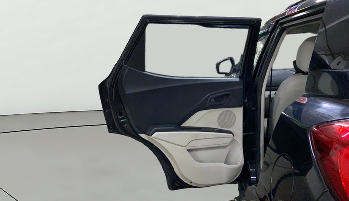 2022 Mahindra XUV300 W4 1.2 PETROL, Petrol, Manual, 80,828 km, LHS Rear Door