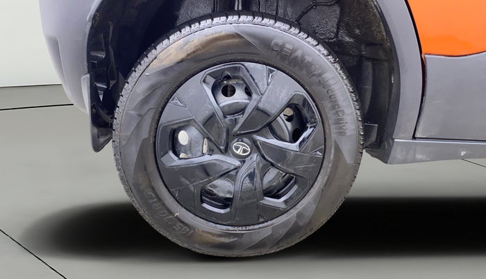 2022 Tata PUNCH ADVENTURE MT, Petrol, Manual, 18,988 km, Right Rear Wheel