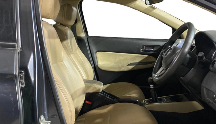 2022 Honda City 1.5L I-VTEC V MT 5TH GEN, Petrol, Manual, 36,619 km, Right Side Front Door Cabin