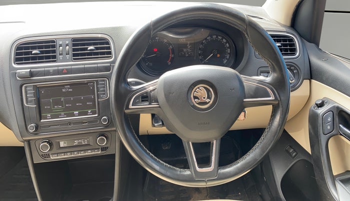 2018 Skoda Rapid STYLE 1.6 MPI, Petrol, Manual, 78,470 km, Steering Wheel Close Up