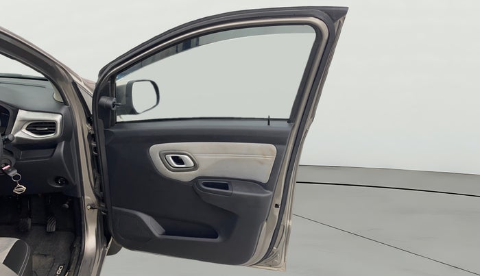 2021 Datsun Redi Go T(O), Petrol, Manual, 31,017 km, RHS Front Door