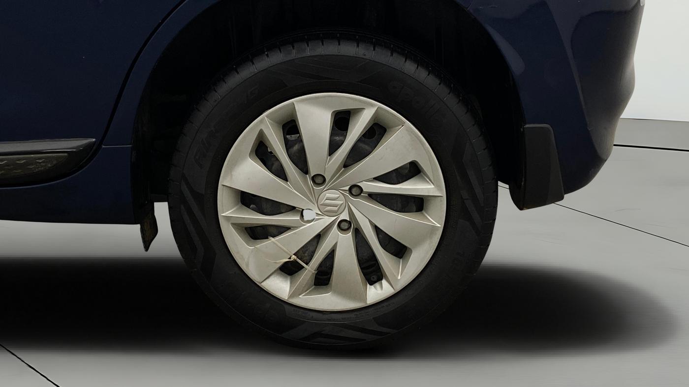 2022 Maruti Baleno DELTA PETROL 1.2, Petrol, Manual, 31,676 km, Left Rear Wheel