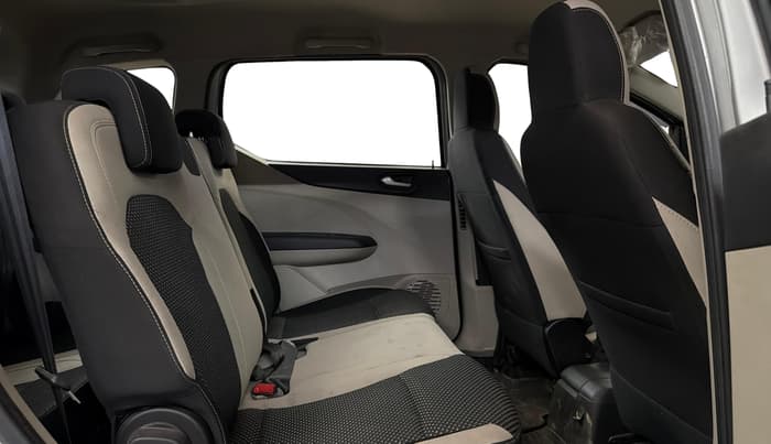 2023 Renault TRIBER RXZ AMT, Petrol, Automatic, 29,434 km, Right Side Rear Door Cabin