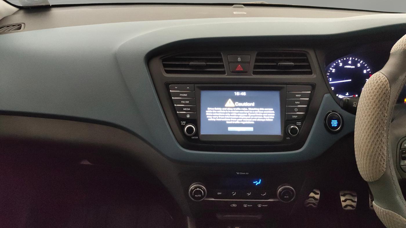 2017 Hyundai i20 Active 1.2 SX, Petrol, Manual, 41,504 km, Air Conditioner