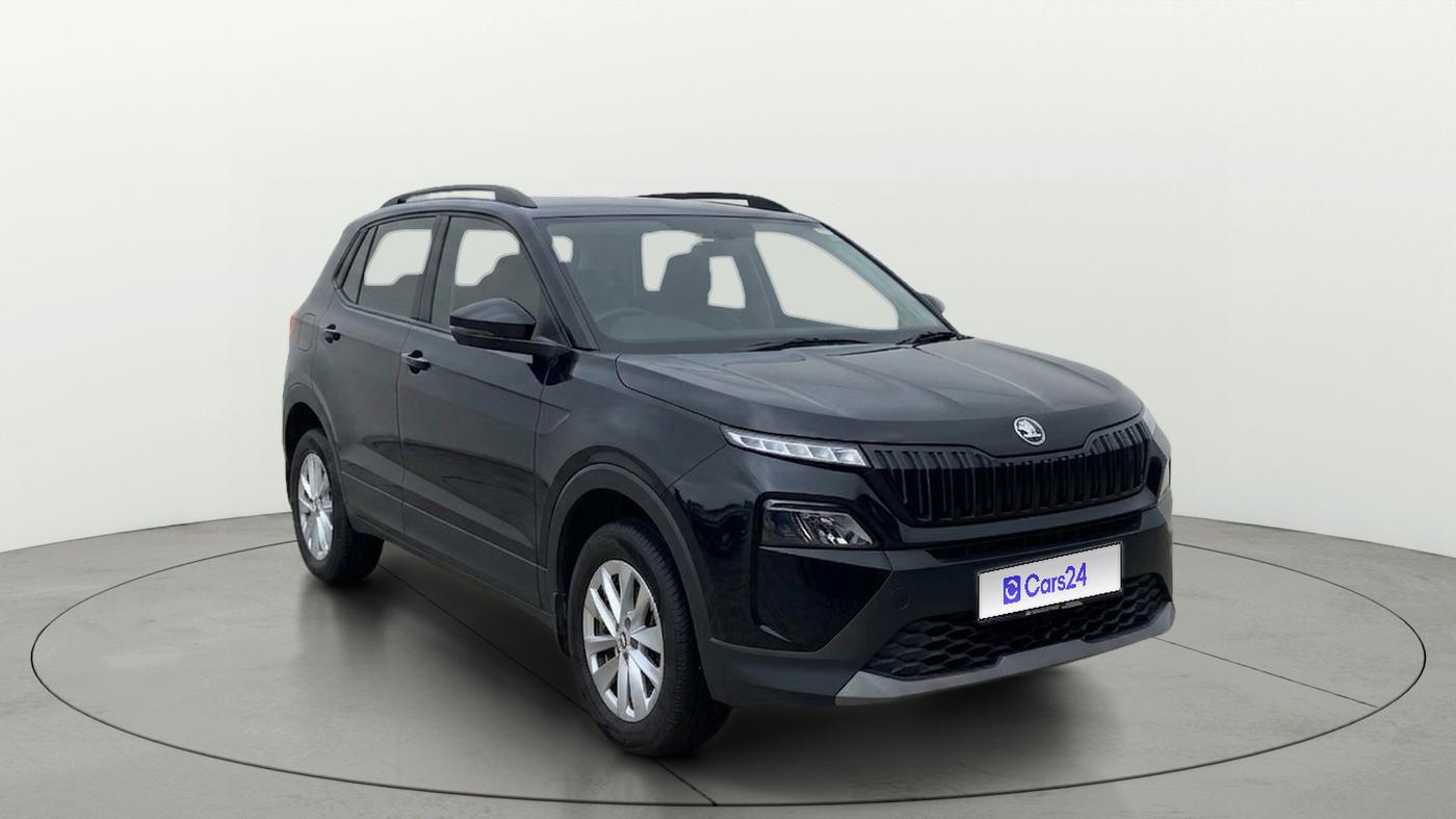 2025 Skoda Kylaq Signature Plus AT, Petrol, Automatic, 7,274 km, Right Front Diagonal
