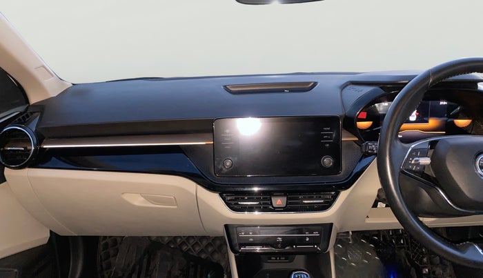 2023 Skoda SLAVIA STYLE 1.0L TSI MT, Petrol, Manual, 27,635 km, Air Conditioner