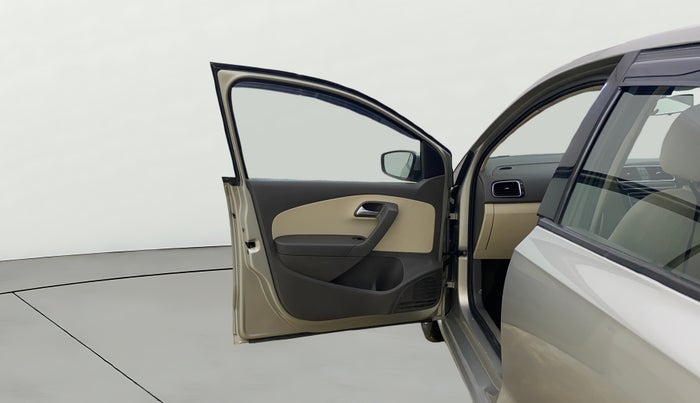 2013 Volkswagen Vento HIGHLINE DIESEL 1.6, Diesel, Manual, 99,563 km, LHS Front Door