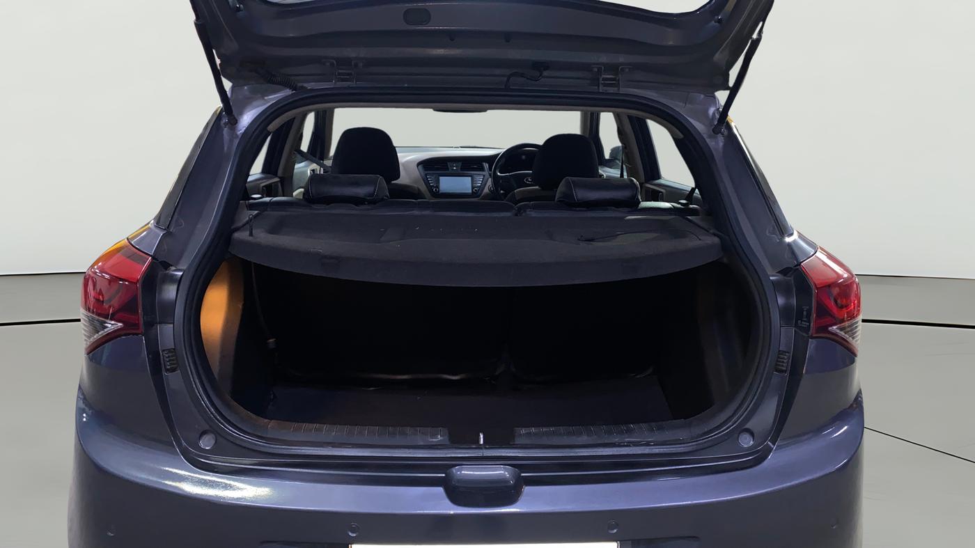 2017 Hyundai Elite i20 ASTA 1.2 (O), Petrol, Manual, 61,671 km, Boot Open Zoomed View