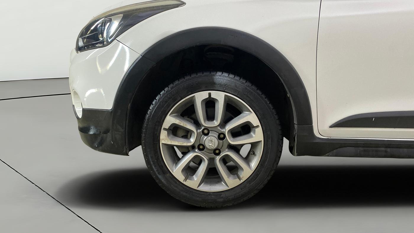 2017 Hyundai i20 Active 1.2 S, Petrol, Manual, 31,926 km, Left Front Wheel
