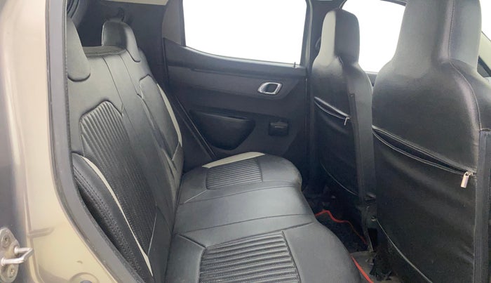 2018 Renault Kwid RXT 1.0 AMT (O), Petrol, Automatic, 49,343 km, Right Side Rear Door Cabin