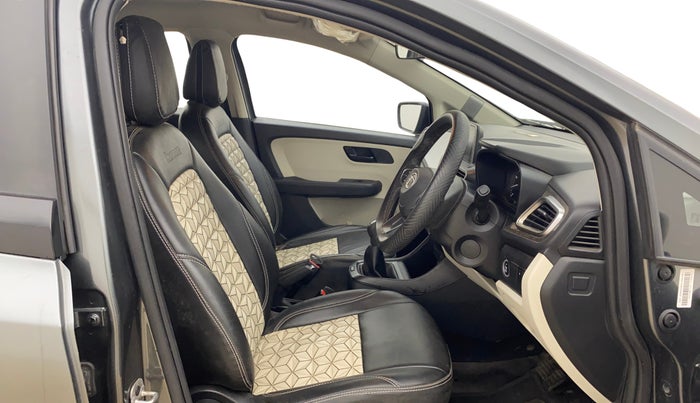 2021 Tata ALTROZ XT PETROL, Petrol, Manual, 43,932 km, Right Side Front Door Cabin