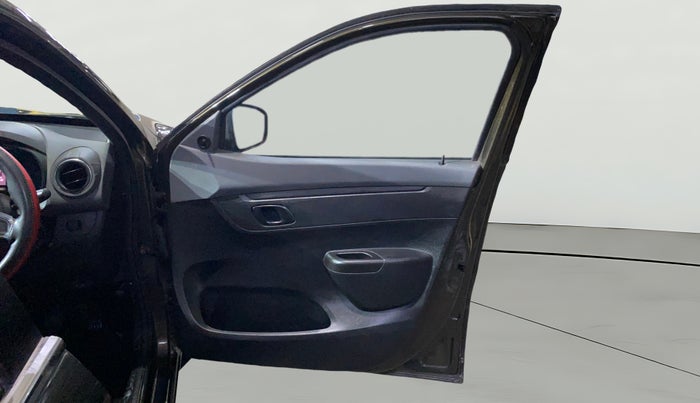 2020 Renault Kwid RXT 1.0 (O), Petrol, Manual, 20,804 km, RHS Front Door