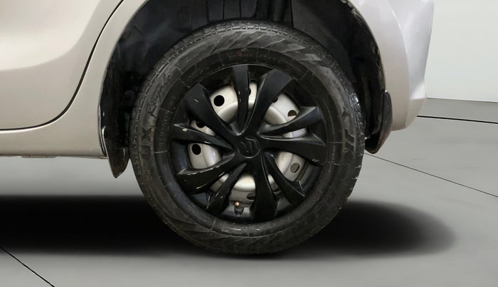 2021 Maruti Swift LXI, Petrol, Manual, 26,099 km, Left Rear Wheel