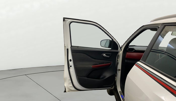 2022 Nissan MAGNITE XV RED EDITION, Petrol, Manual, 36,561 km, LHS Front Door