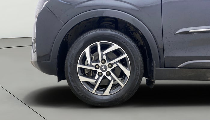 2022 Mahindra XUV300 W8 (O) 1.2 PETROL, Petrol, Manual, 47,398 km, Left Front Wheel