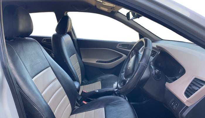 2017 Hyundai Elite i20 ASTA 1.2 (O), Petrol, Manual, 87,263 km, Right Side Front Door Cabin