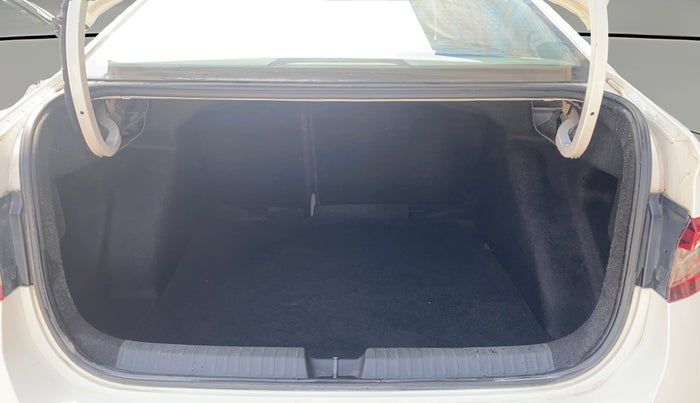 2022 Skoda SLAVIA STYLE 1.0L TSI MT, Petrol, Manual, 69,712 km, Boot Open Zoomed View