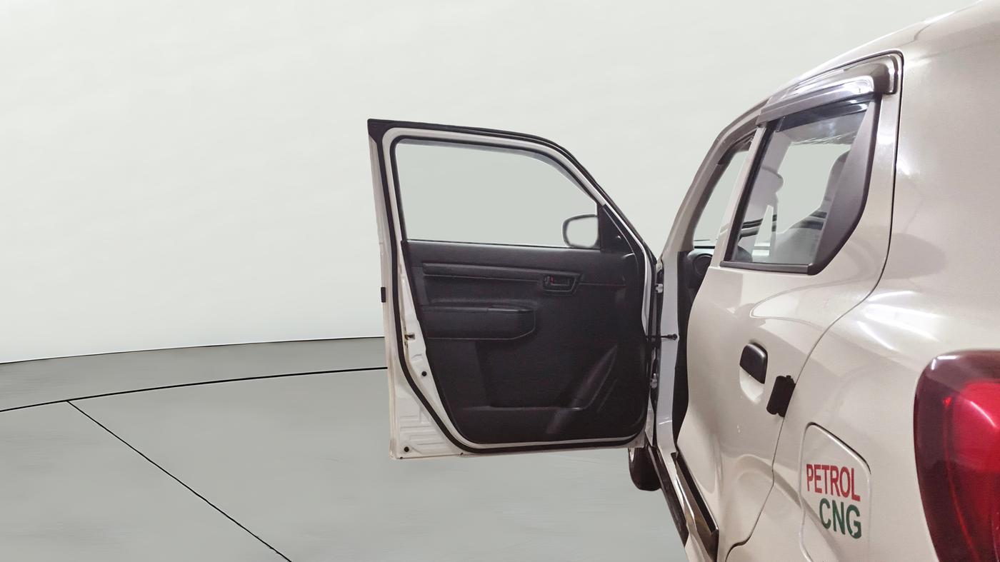 2022 Maruti S PRESSO VXI S-CNG, CNG, Manual, 27,008 km, LHS Front Door