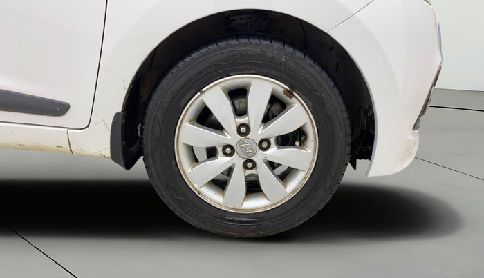 2014 Hyundai Xcent SX 1.2 (O), Petrol, Manual, 1,08,954 km, Right Front Wheel