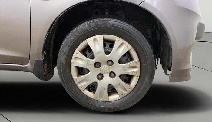 2014 Honda Brio S MT, Petrol, Manual, 70,678 km, Right Front Wheel