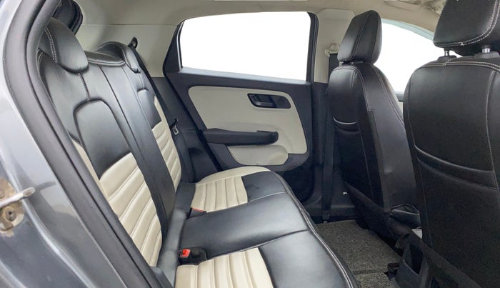 2022 Tata ALTROZ XM PLUS PETROL, Petrol, Manual, 57,204 km, Right Side Rear Door Cabin