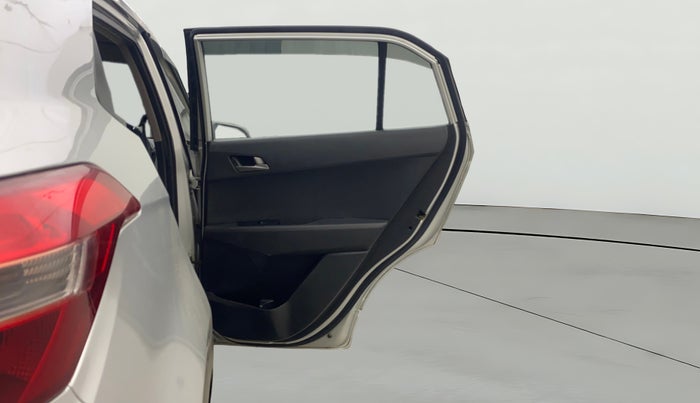 2017 Hyundai Creta SX PLUS 1.6 PETROL, Petrol, Manual, 1,29,390 km, RHS Rear Door