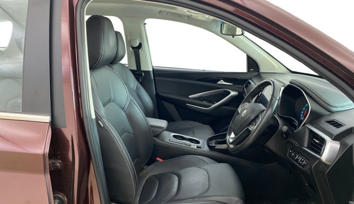 2020 MG HECTOR SHARP 1.5 DCT PETROL, Petrol, Automatic, 21,242 km, Right Side Front Door Cabin