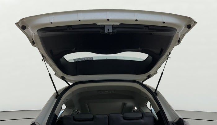 2022 Tata Safari XT PLUS, Diesel, Manual, 69,692 km, Boot Door Open