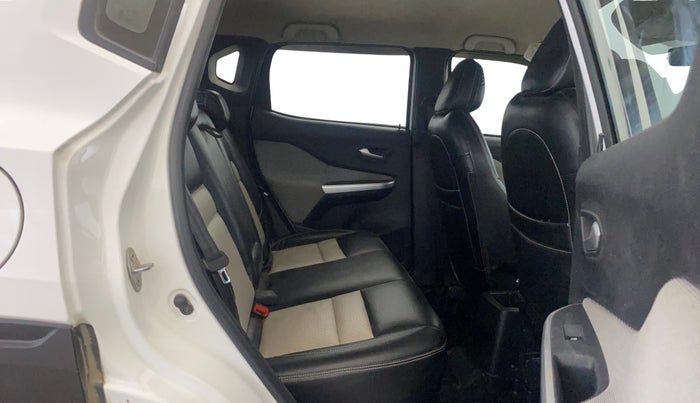 2022 Nissan MAGNITE XV MT, Petrol, Manual, 32,975 km, Right Side Rear Door Cabin