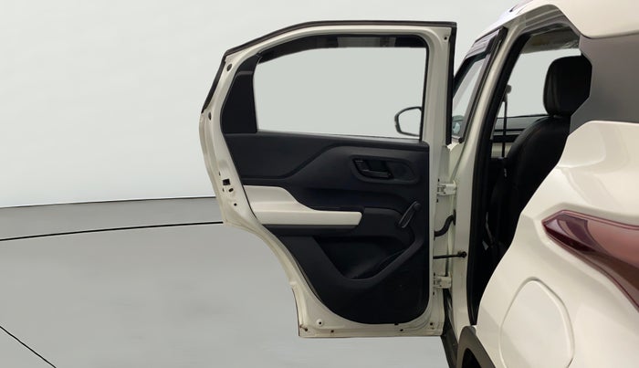 2023 Tata PUNCH PURE MT, Petrol, Manual, 25,989 km, LHS Rear Door