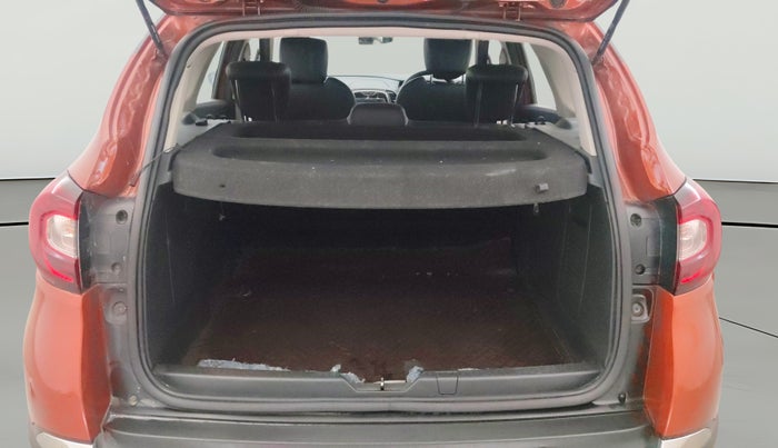 2017 Renault Captur PLATINE DIESEL , Diesel, Manual, 95,011 km, Boot Open Zoomed View