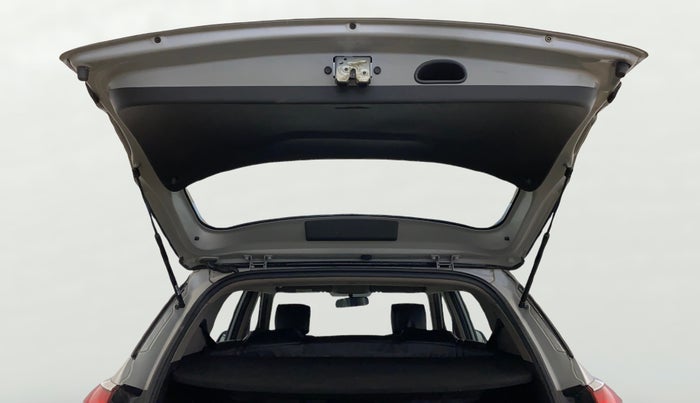 2016 Hyundai Creta BASE 1.6 PETROL, Petrol, Manual, 63,937 km, Boot Door Open