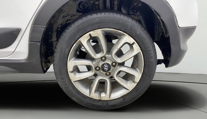 2015 Hyundai i20 Active 1.2 SX, Petrol, Manual, 1,00,190 km, Left Rear Wheel