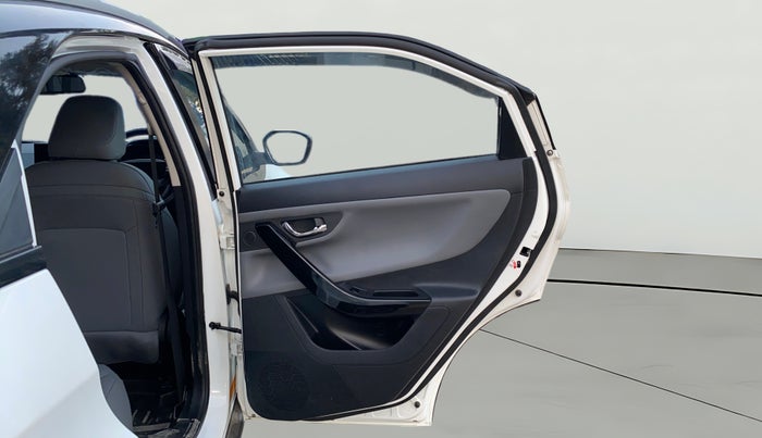 2025 Tata NEXON Fearless Plus (PS) 1.2 iCNG 6MT Dual Tone, CNG, Manual, 8,858 km, RHS Rear Door