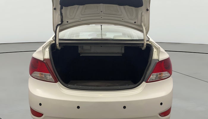 2014 Hyundai Verna FLUIDIC 1.6 VTVT EX, Petrol, Manual, 1,05,898 km, Boot Open Zoomed View