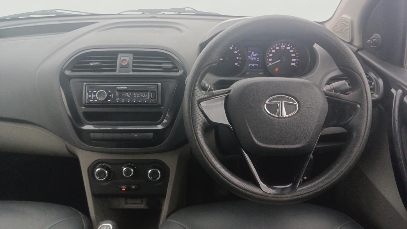 2017 Tata Tiago XM PETROL, Petrol, Manual, 1,07,113 km, Steering Wheel Close Up