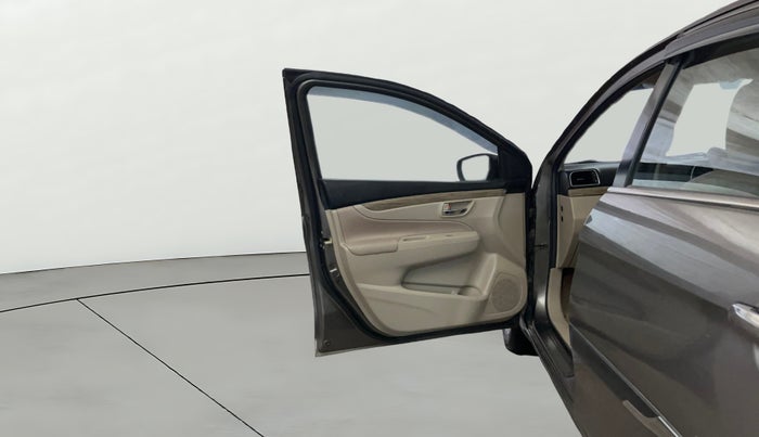 2020 Maruti Ciaz DELTA 1.5 SHVS MT PETROL, Petrol, Manual, 47,925 km, LHS Front Door