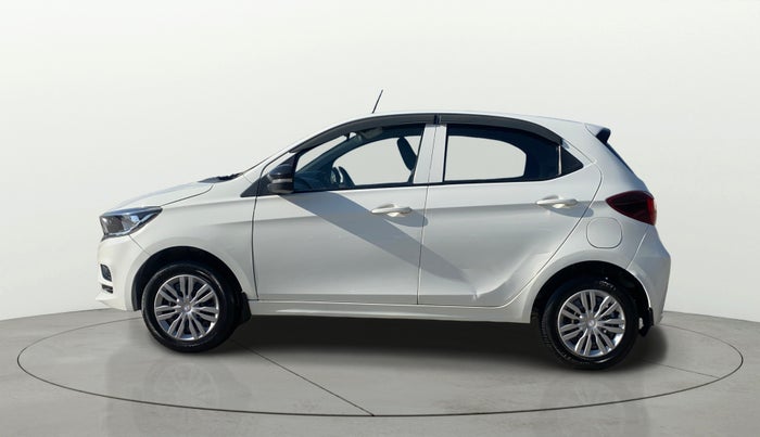 2022 Tata Tiago XT (O) PETROL, Petrol, Manual, 30,136 km, Left Side